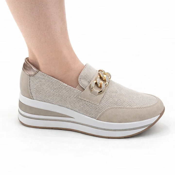 Zapatillas Calliope color beige, detalle de la cadena